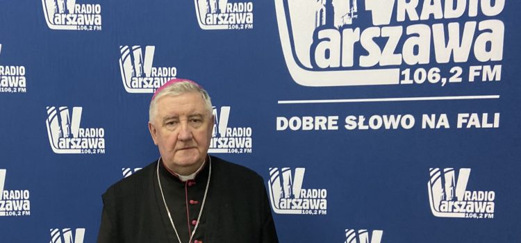 Biskup Romuald Kamiński w Radiu Warszawa zachęcał do czytania Pisma Świętego