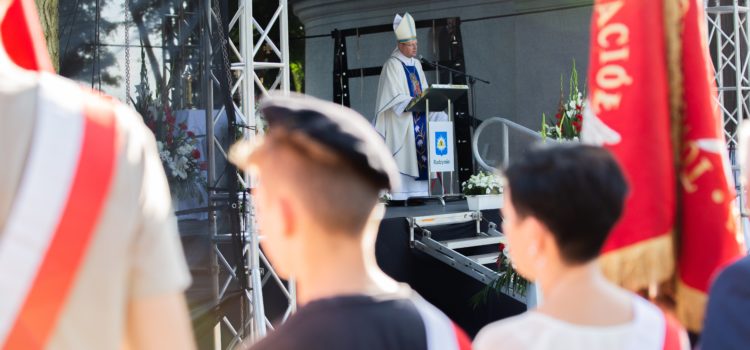 Zakończenie diecezjalnych obchodów 101. rocznicy Cudu nad Wisłą w Radzyminie